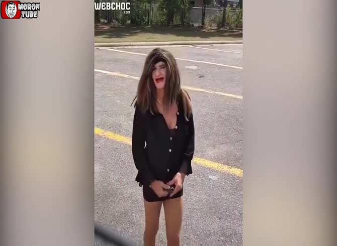 Video :The Incredible Reaction of a Truck Driver to a Transsexual Prostitute
